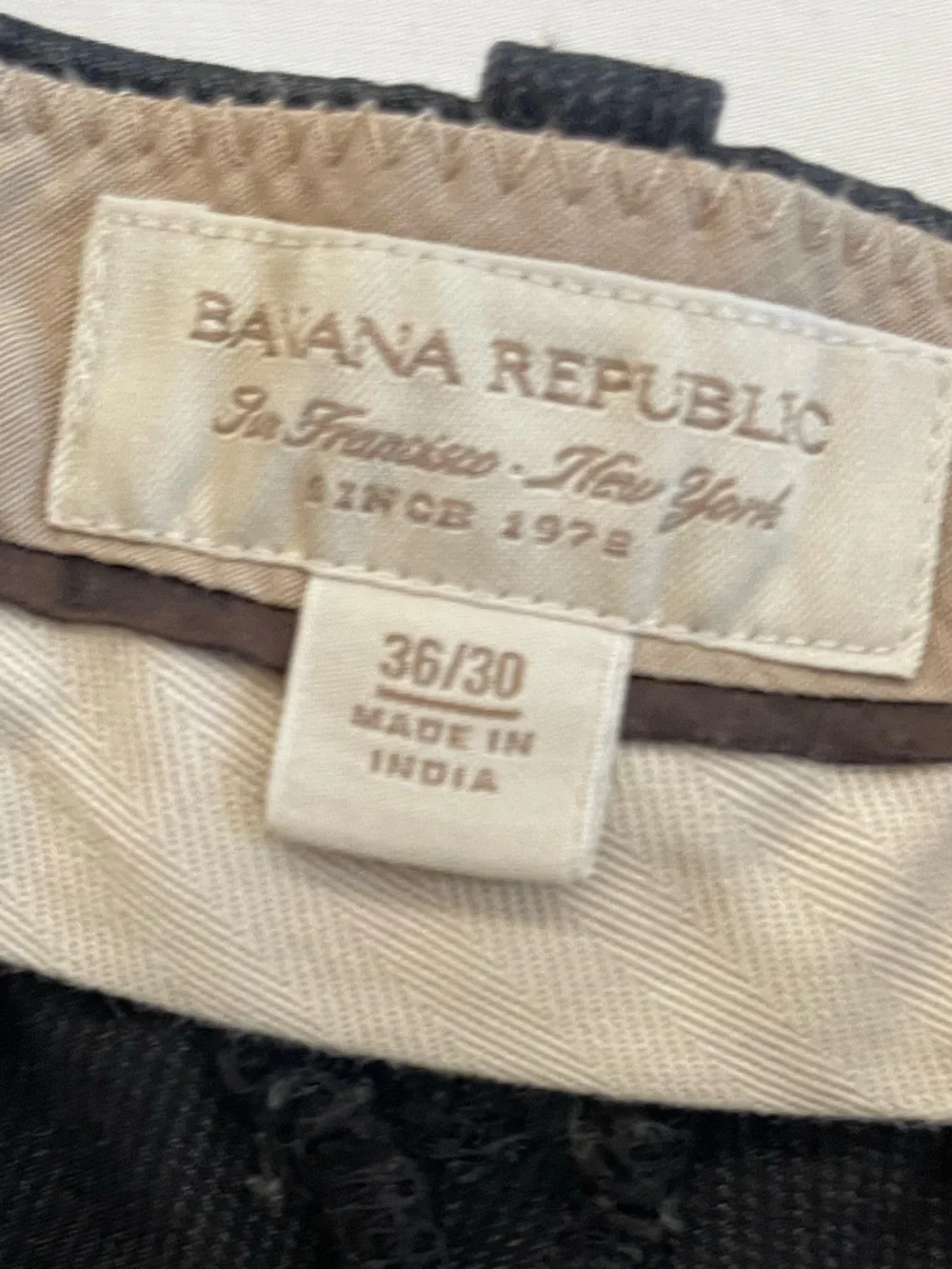 Banana Republic Mens Chino Pants Black Straight Leg Cotton Twill 36/30